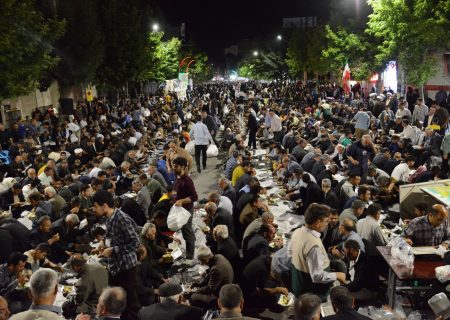 برپایی بزرگترین سفره اطعام علوی در میاندوآب