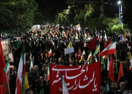 حماسه خیابان؛ روایت ماندگار بصیرت ملت عاشورایی است