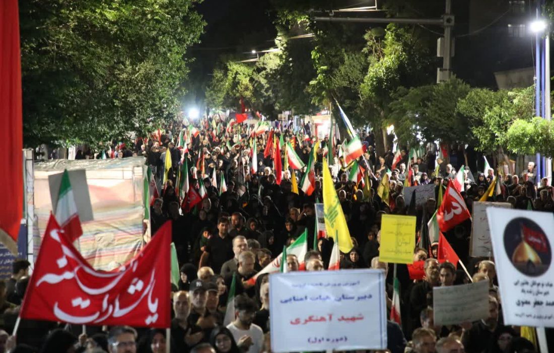 حضور باشکوه مردم ارومیه در حماسه خیابان