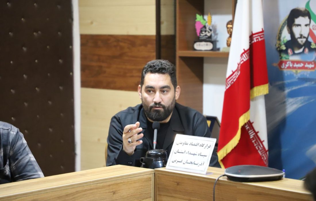 ویژگی اصلی حماسه خیابان، مردمی بودن آن است