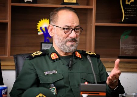 معلمان راویان اقتدار و هویت ملی آیندگان هستند