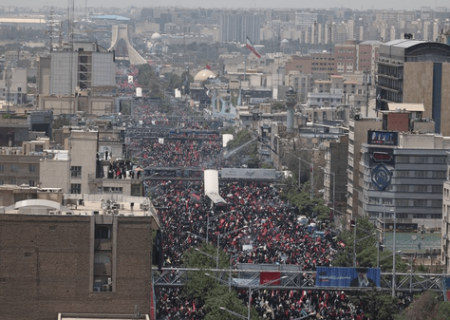 تشییع تاریخی امام شهید توسط امت مبعوث