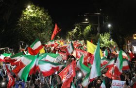 حماسه مردم ارومیه در خیابان‌ها ادامه دارد