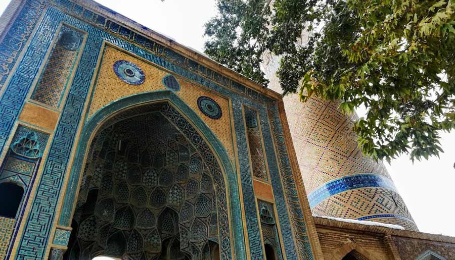 کارکردهای فرهنگی و اجتماعی مساجد تقویت شود