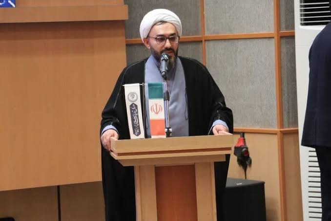 بانوان پیشران جهاد تبیین در جامعه هستند